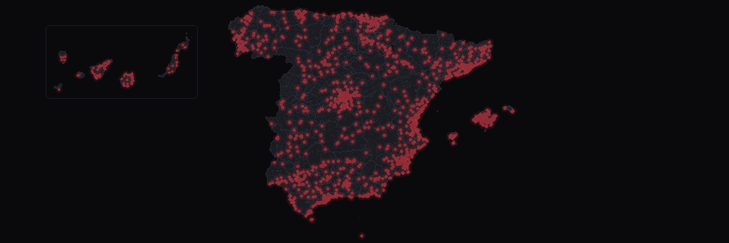 Mapa de España con un punto rojo por cada suceso recogido: los puntos cubren todo el territorio y se espesan hasta formar manchas continuas en la costa mediterránea, en el entorno de Madrid y en las capitales de provincia. Un recuadro aparte recoge Canarias.